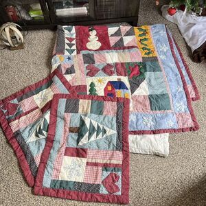 VTG Quilt + 2 Pillows Holiday Christmas Red Green White Snowman Pinecones 85X85